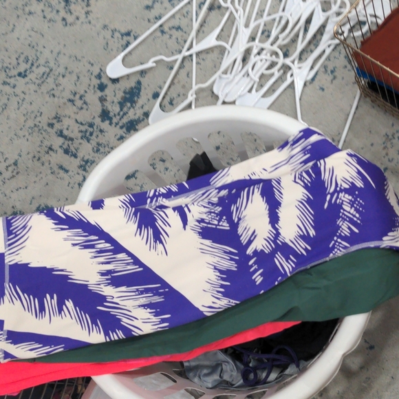 Pure lux fabletics anniversary edition purple palm on white leggings size XXL - Picture 3 of 3